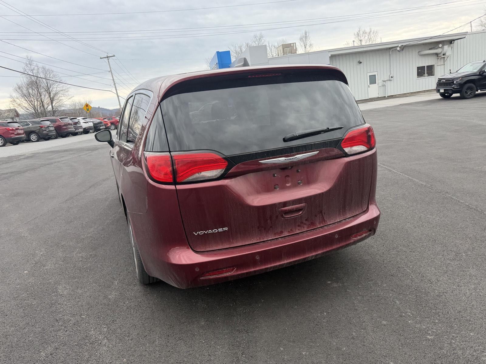 2021 Chrysler Voyager L