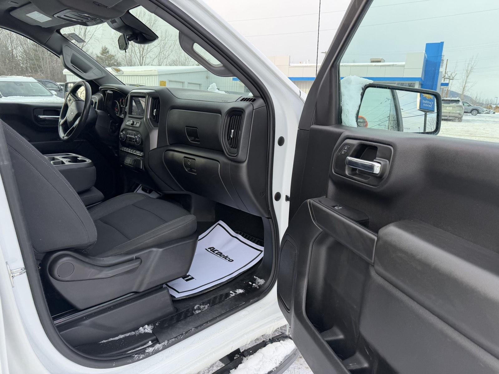 2023 Chevrolet Silverado 1500 Custom Trail Boss