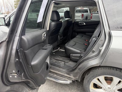 2018 Nissan Pathfinder SL