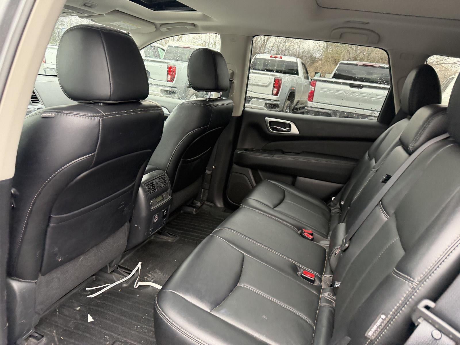 2018 Nissan Pathfinder SL