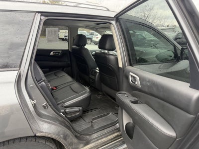 2018 Nissan Pathfinder SL