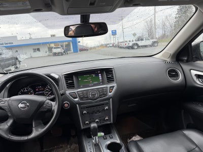 2018 Nissan Pathfinder SL