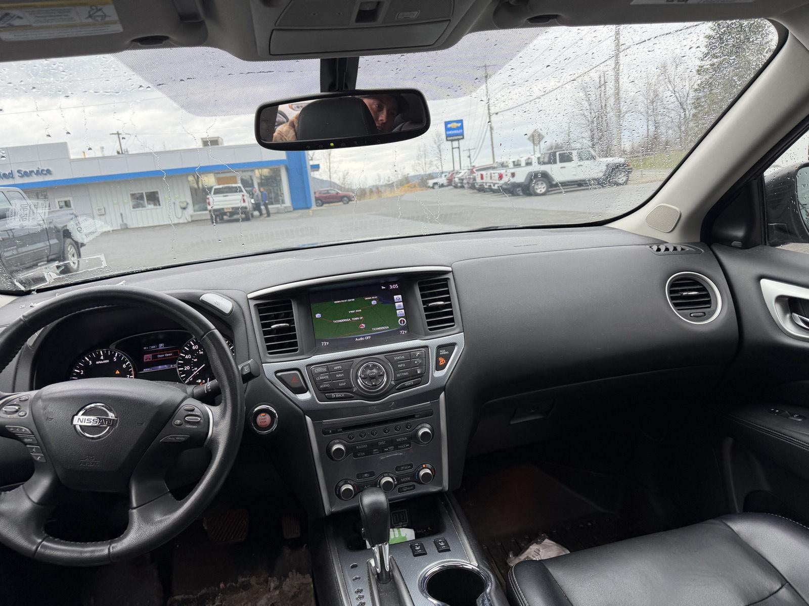 2018 Nissan Pathfinder SL