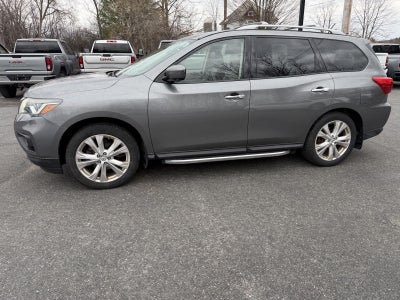 2018 Nissan Pathfinder SL