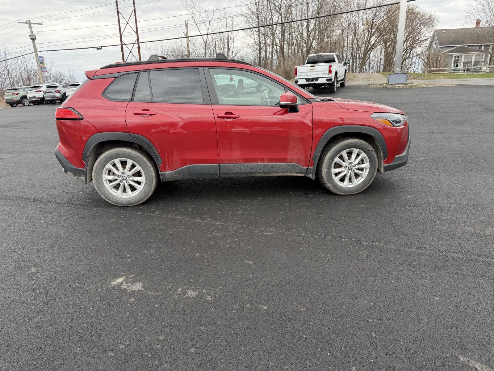 2023 Toyota Corolla Cross LE