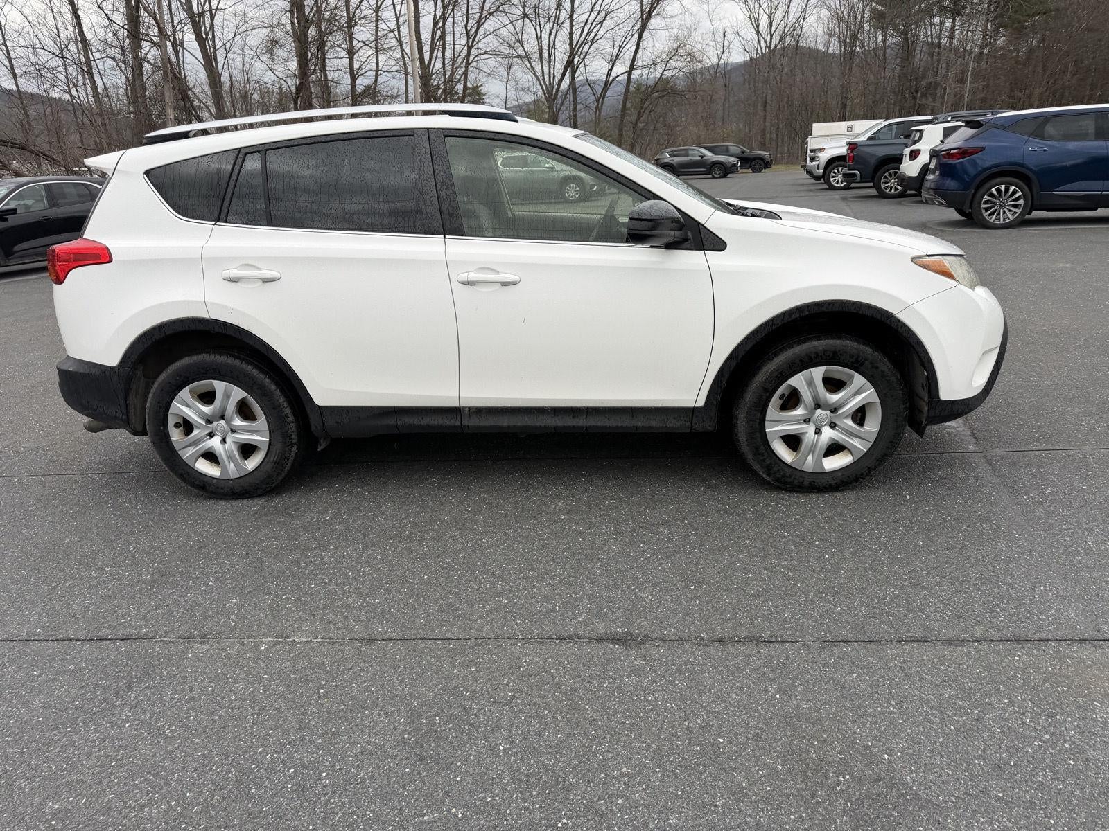 2013 Toyota RAV4 LE