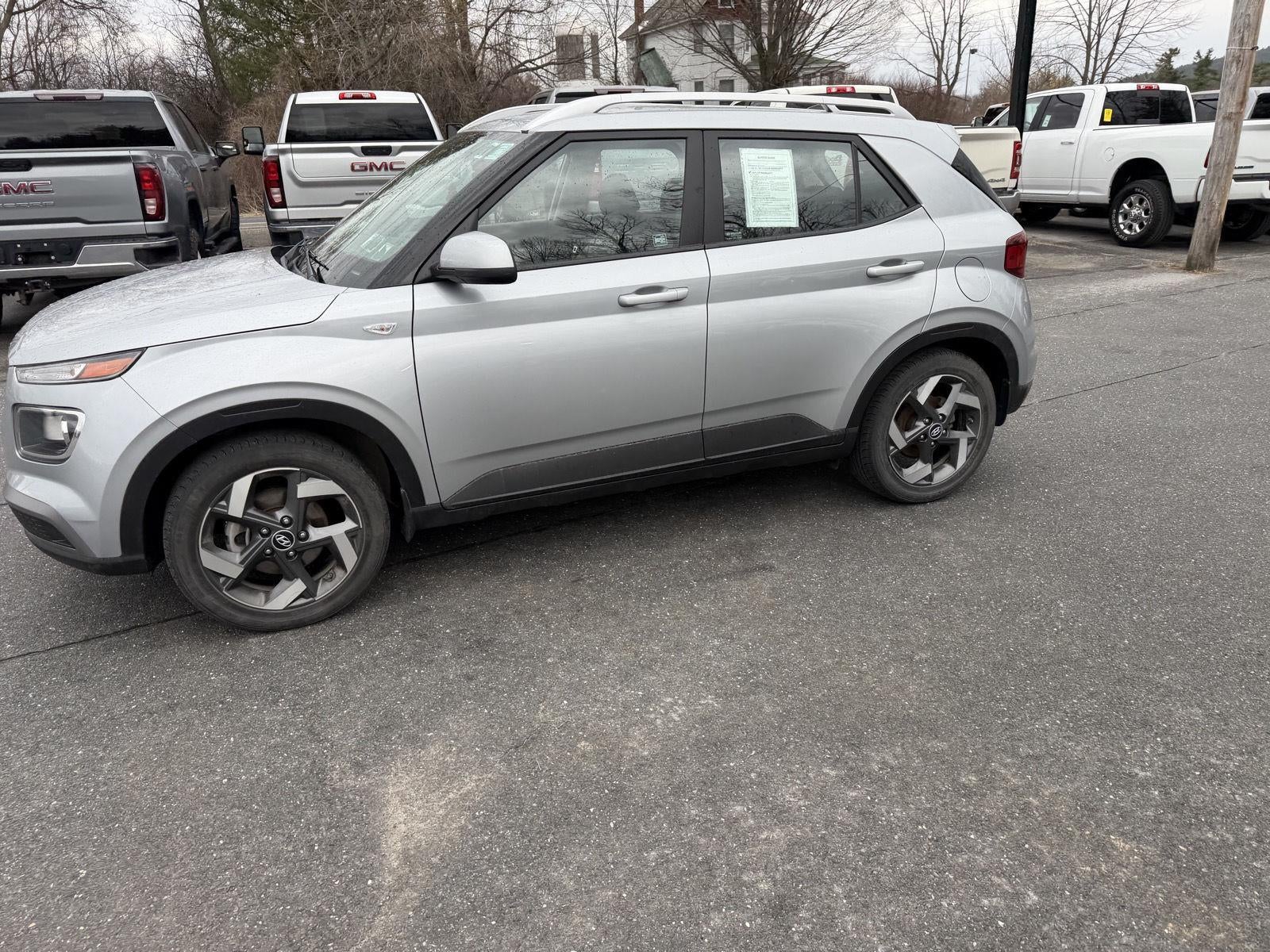 2021 Hyundai Venue SEL