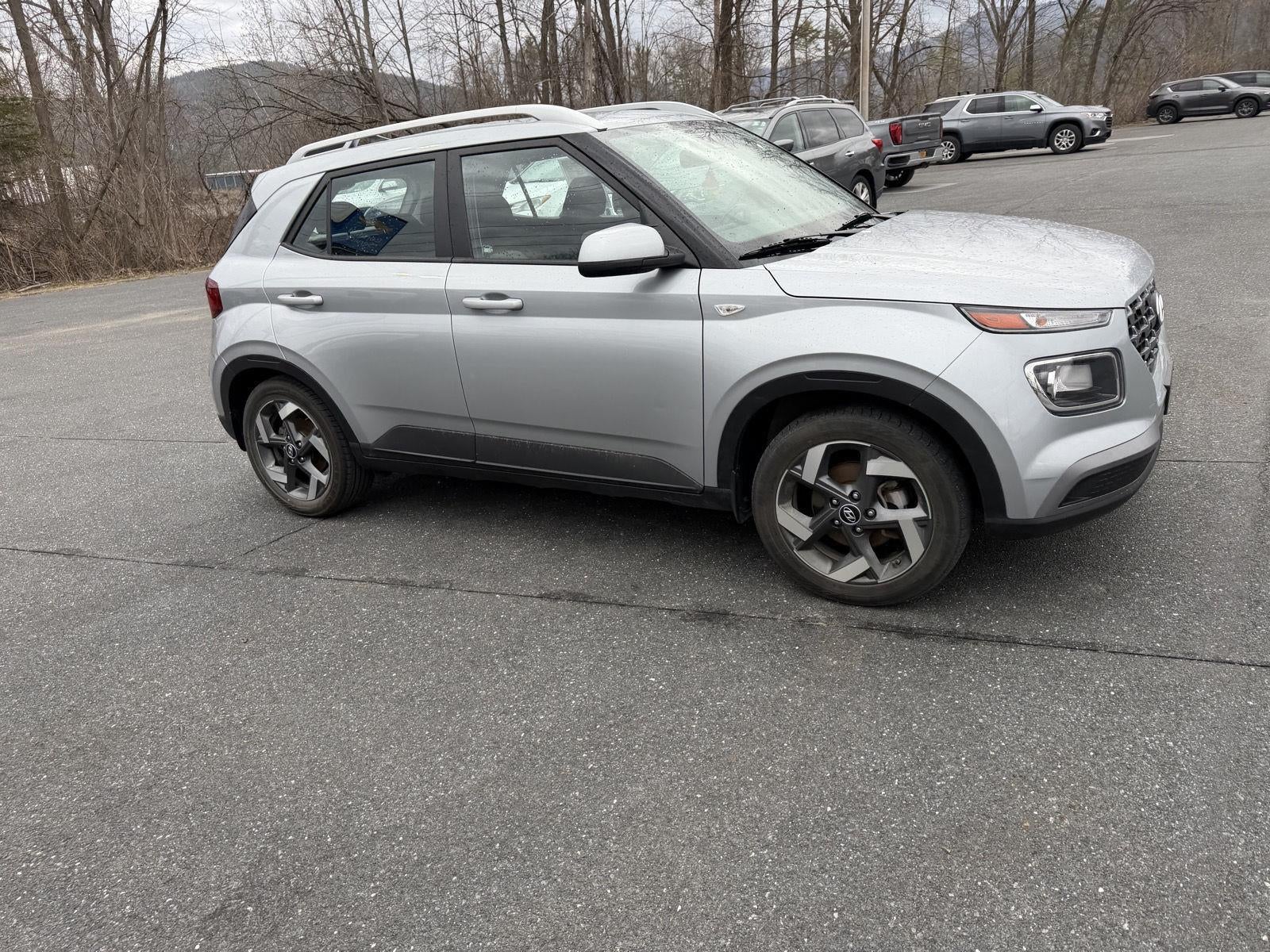 2021 Hyundai Venue SEL