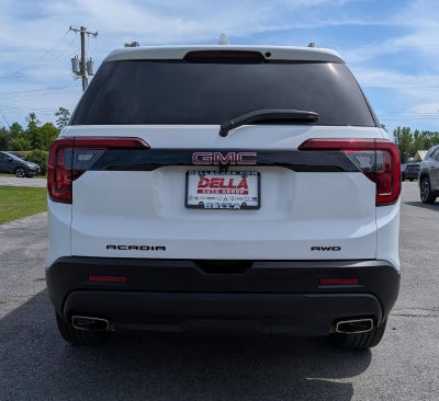 2023 GMC Acadia SLT