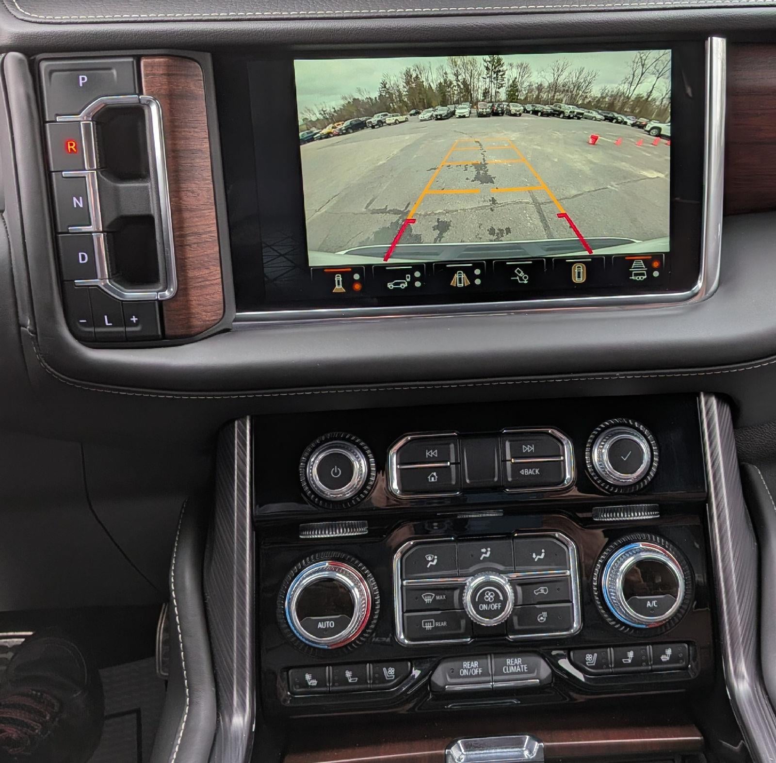 2023 GMC Yukon XL Denali Ultimate