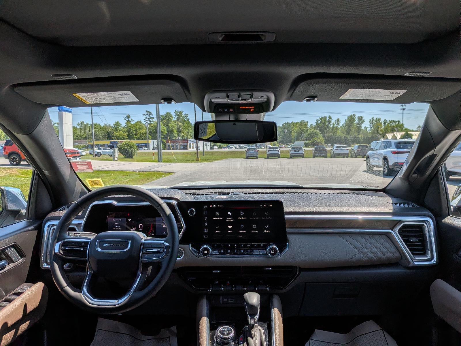 2024 GMC Canyon Denali