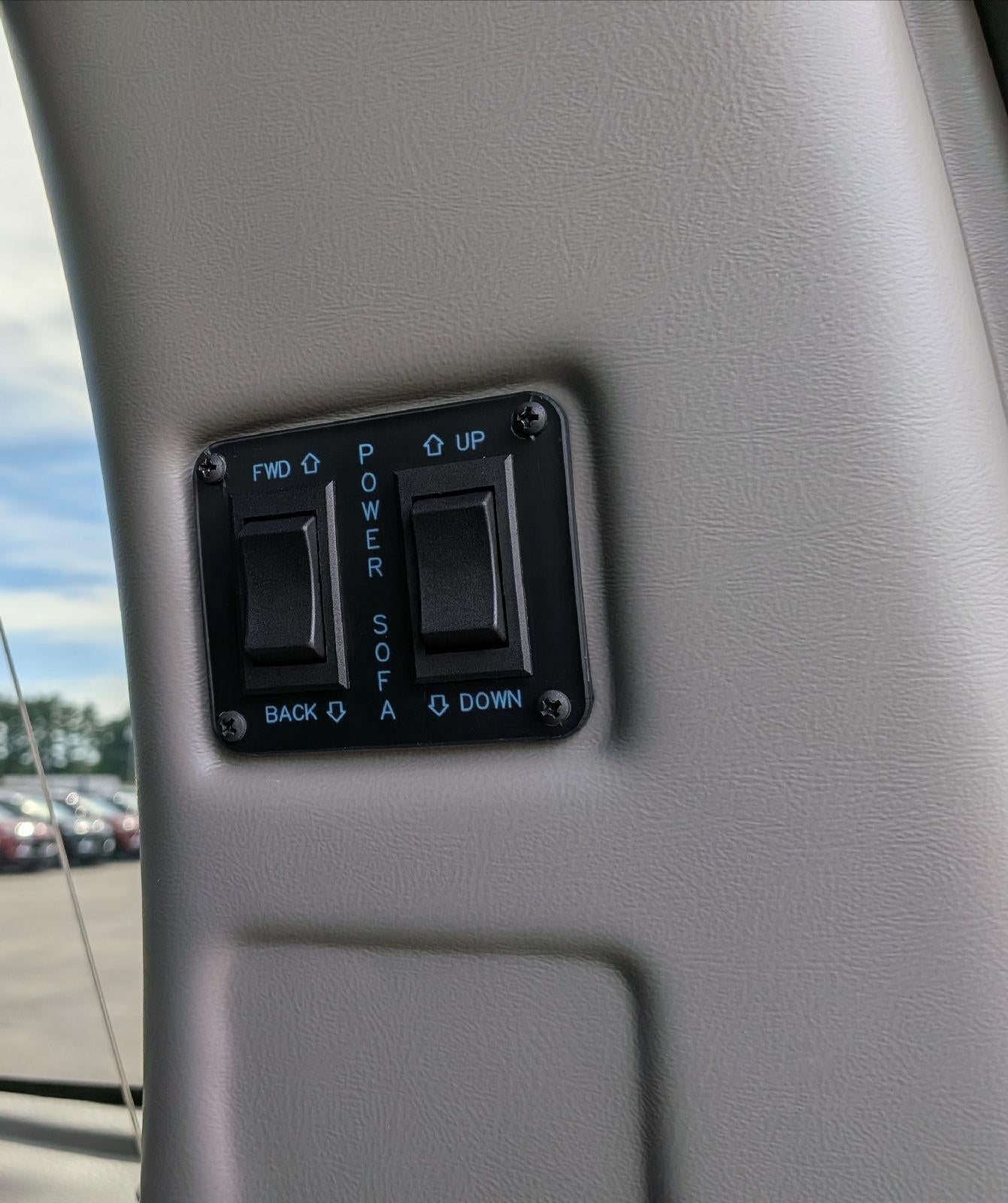 2023 GMC Savana Cargo 2500 Work Van
