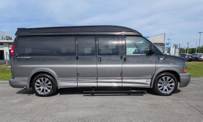 2023 GMC Savana Cargo 2500 Work Van