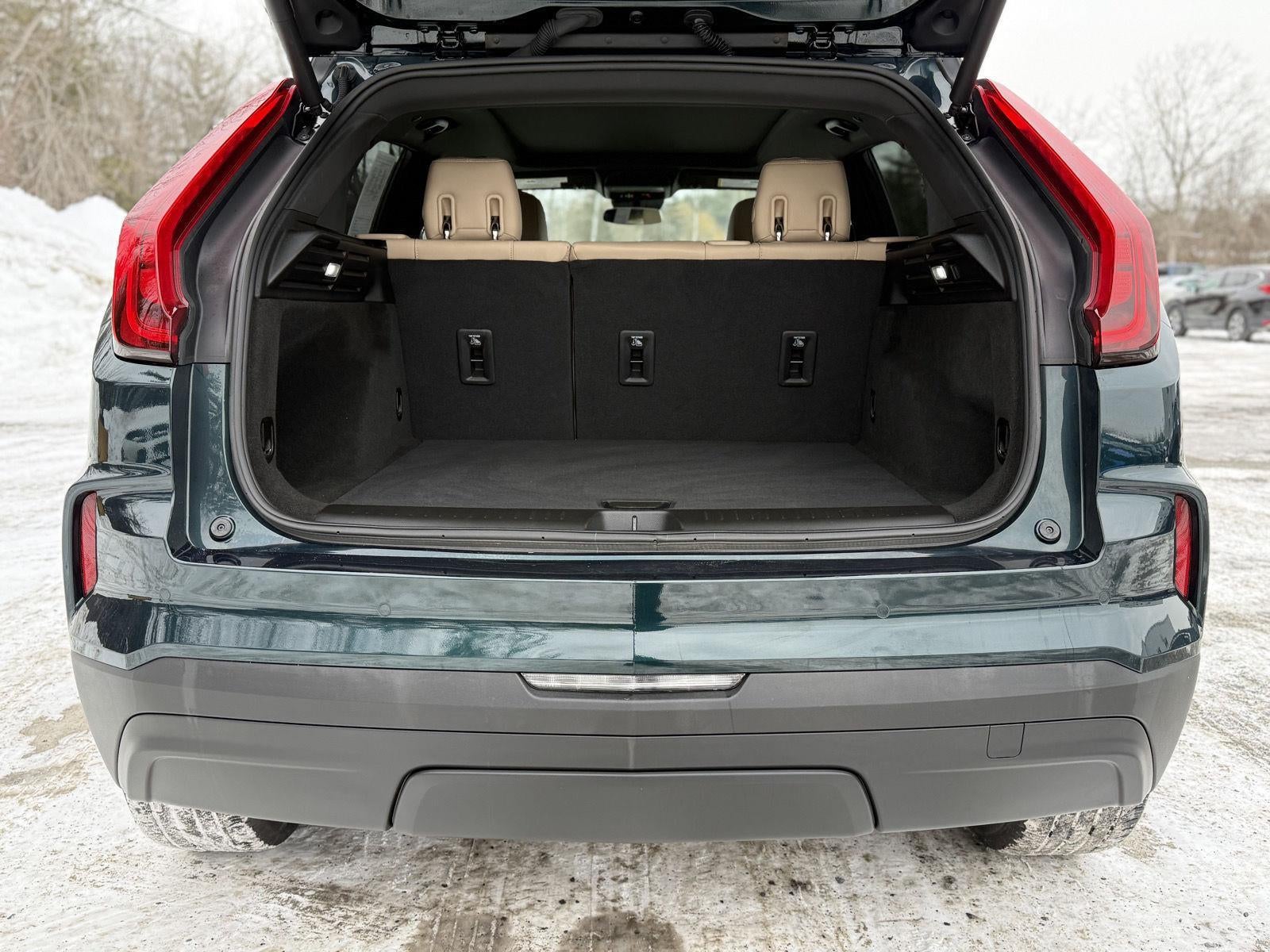 2024 Cadillac XT4 Luxury