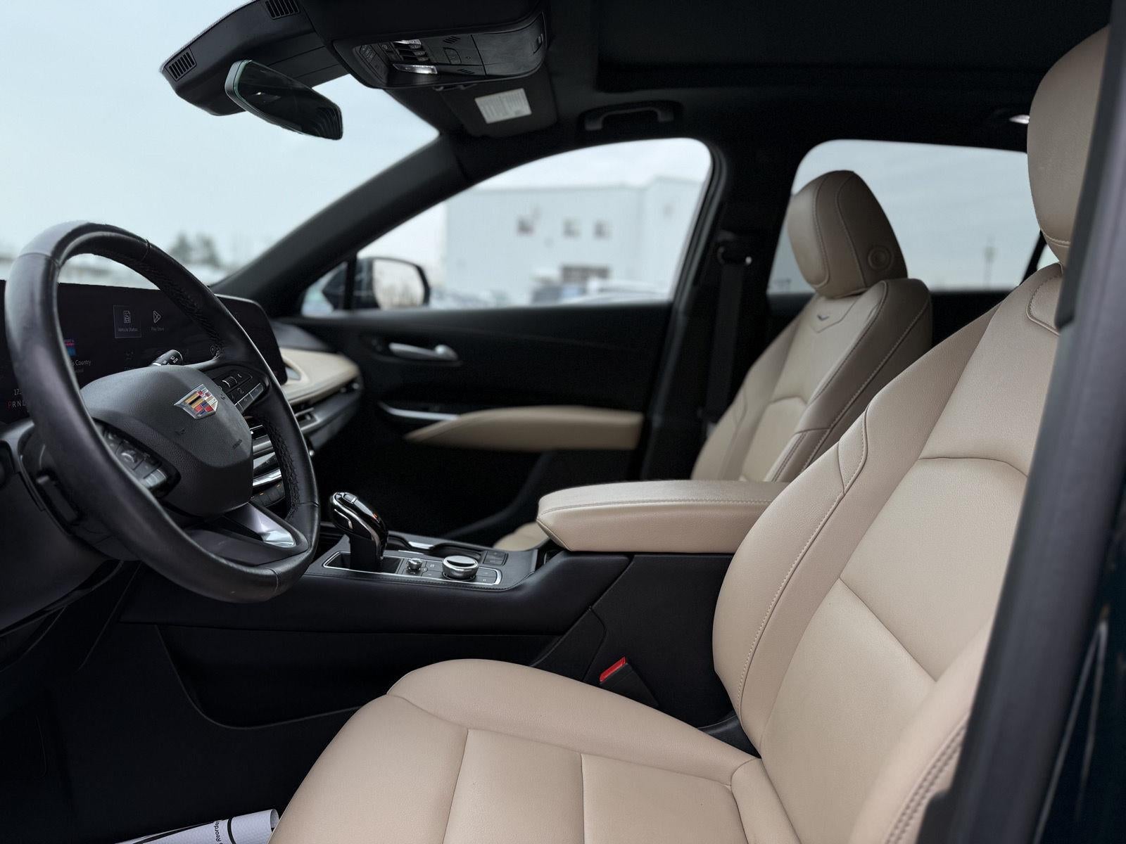 2024 Cadillac XT4 Luxury