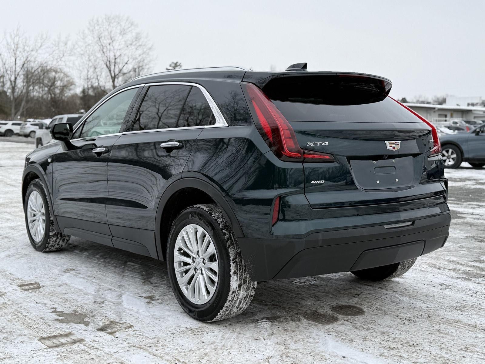 2024 Cadillac XT4 Luxury