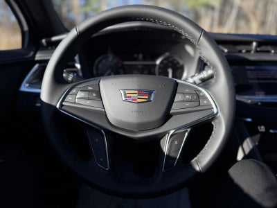 2025 Cadillac XT5 Luxury