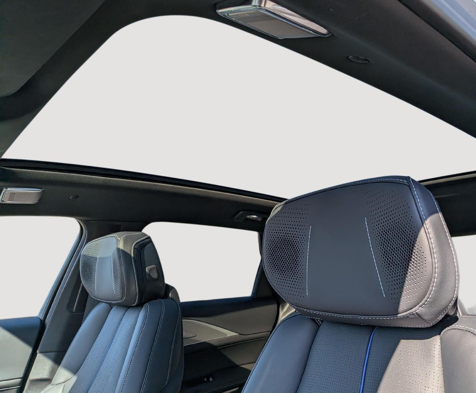 2027 Cadillac LYRIQ Premium Luxury