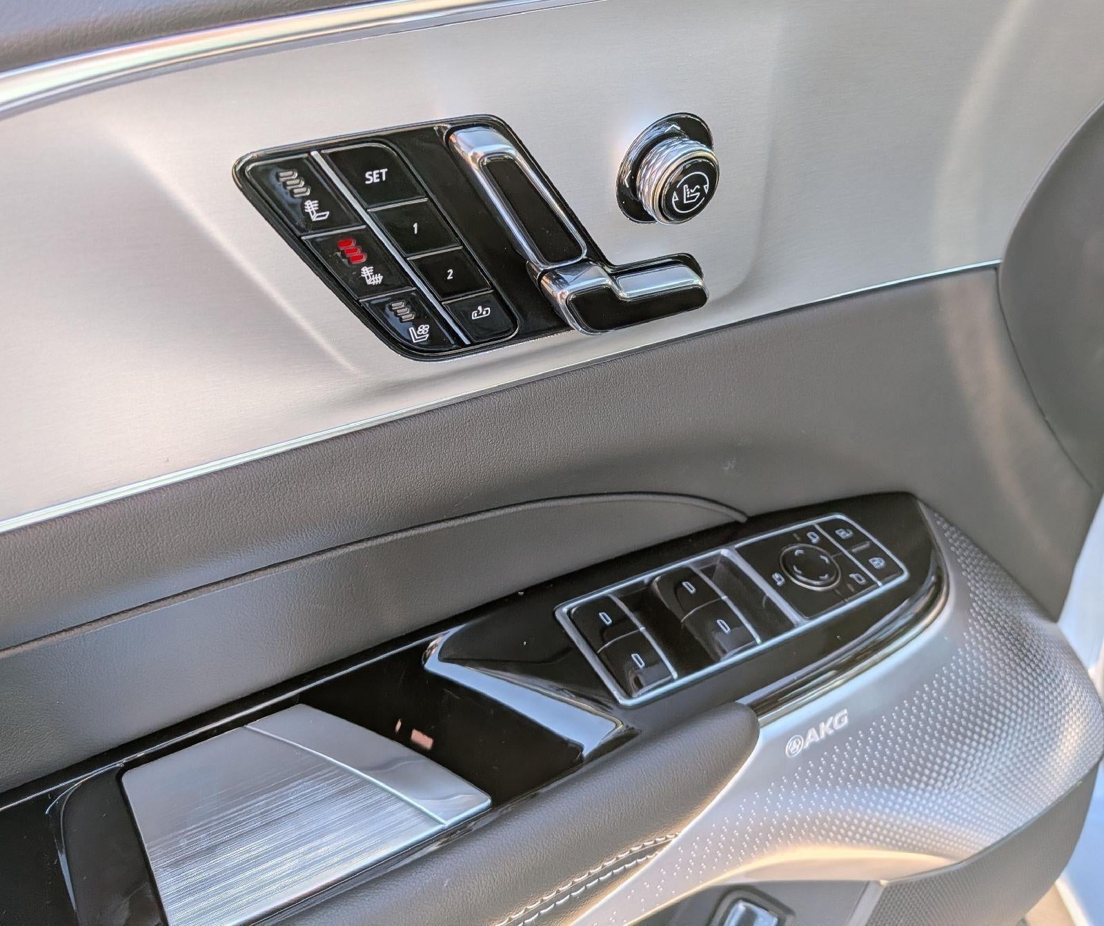 2027 Cadillac LYRIQ Premium Luxury