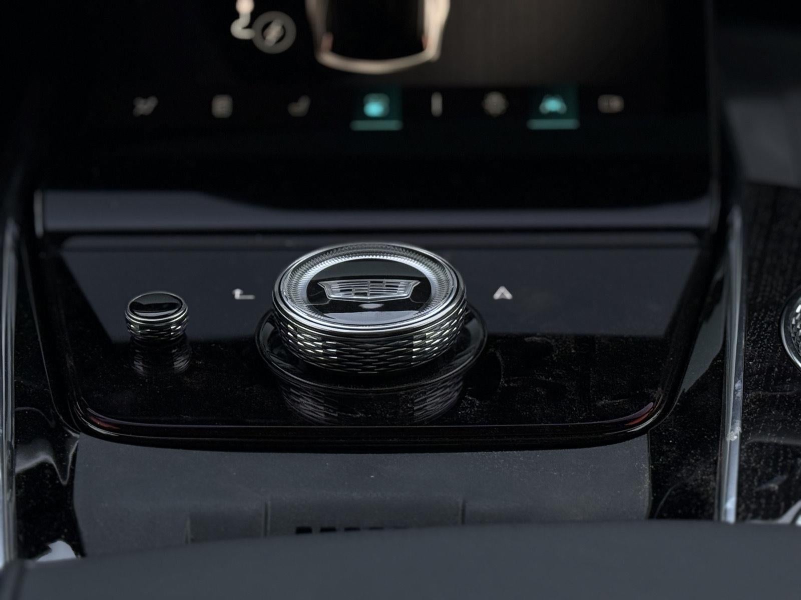 2026 Cadillac ESCALADE IQL Luxury