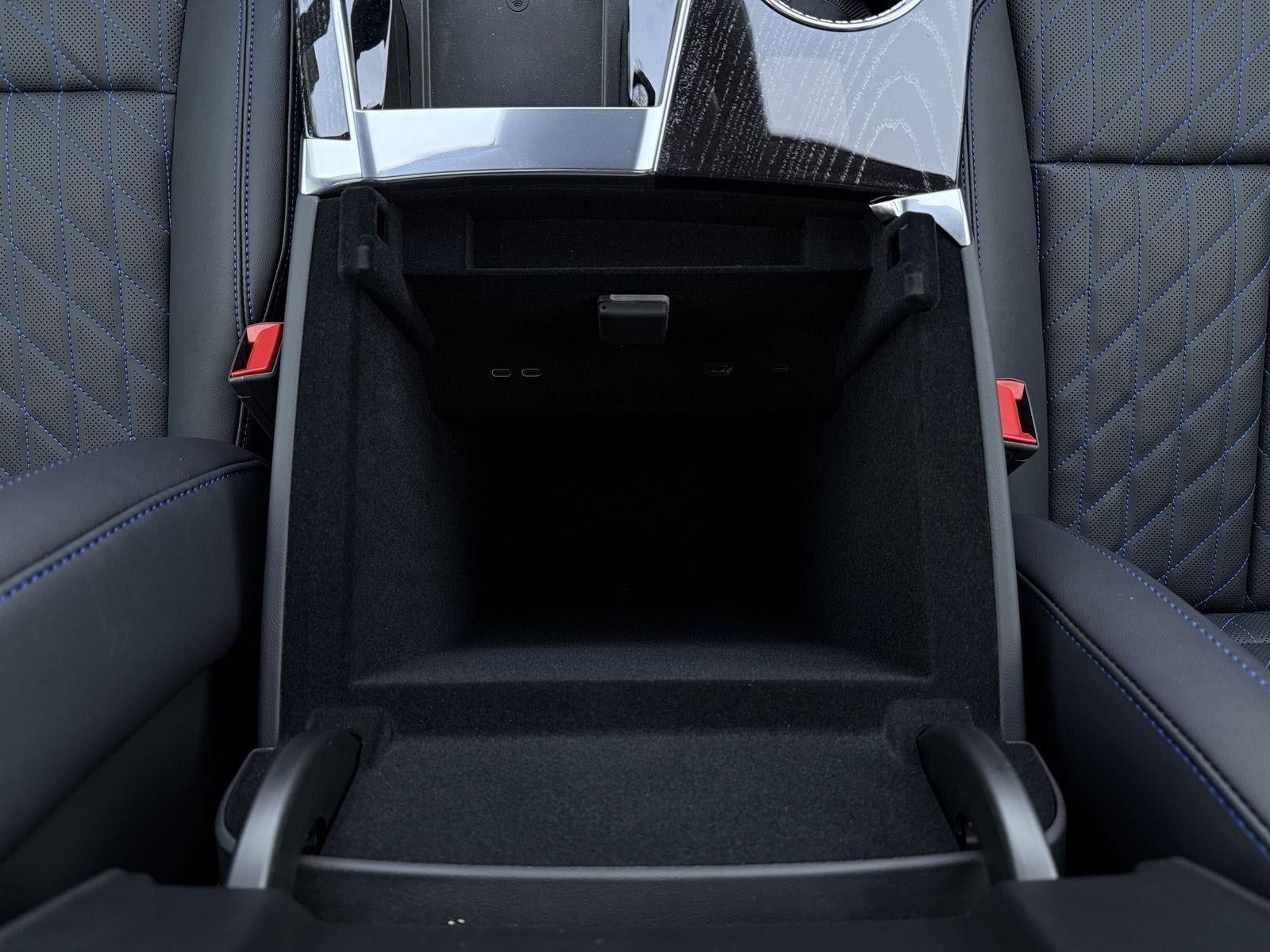 2026 Cadillac ESCALADE IQL Luxury