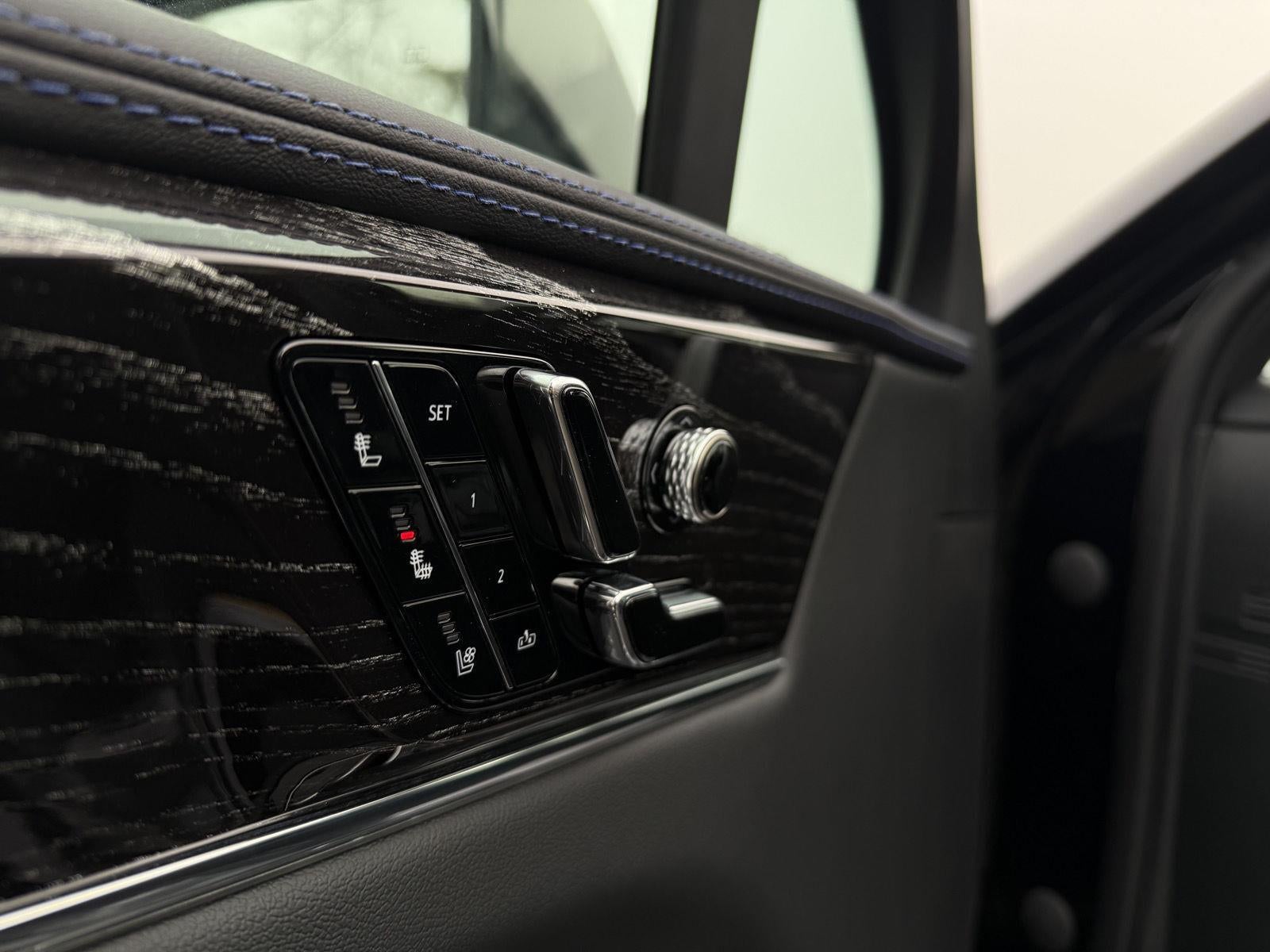 2026 Cadillac ESCALADE IQL Sport