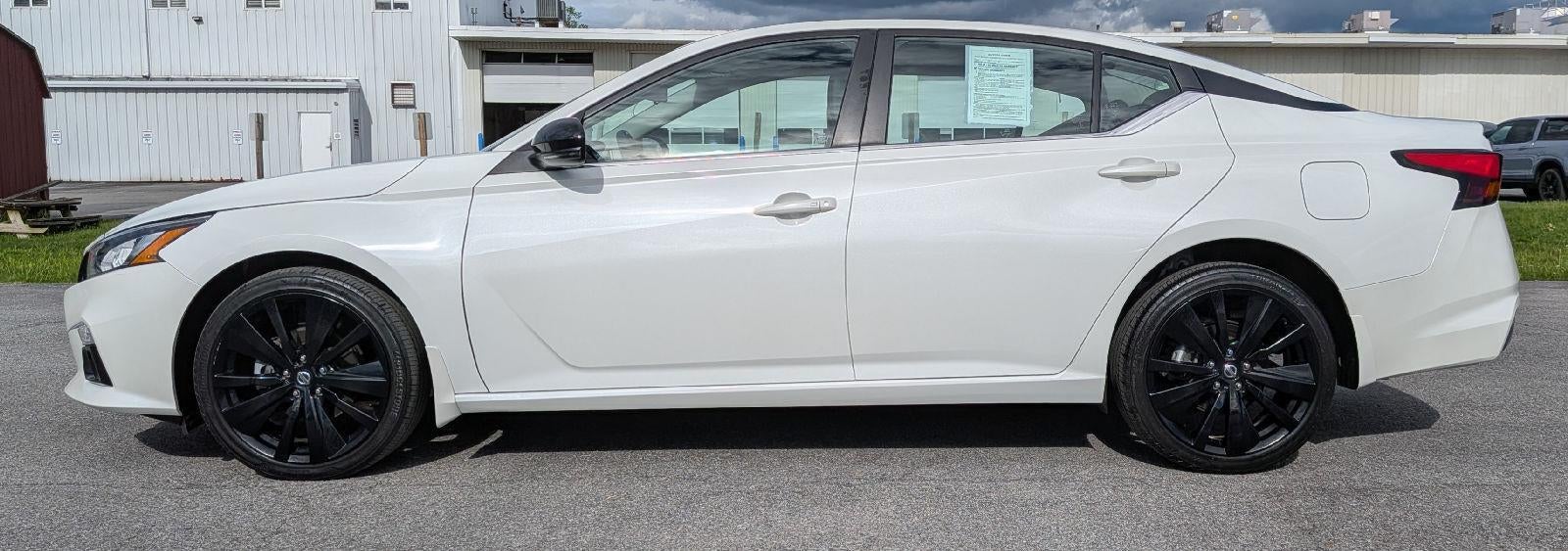 2022 Nissan Altima 2.5 SR