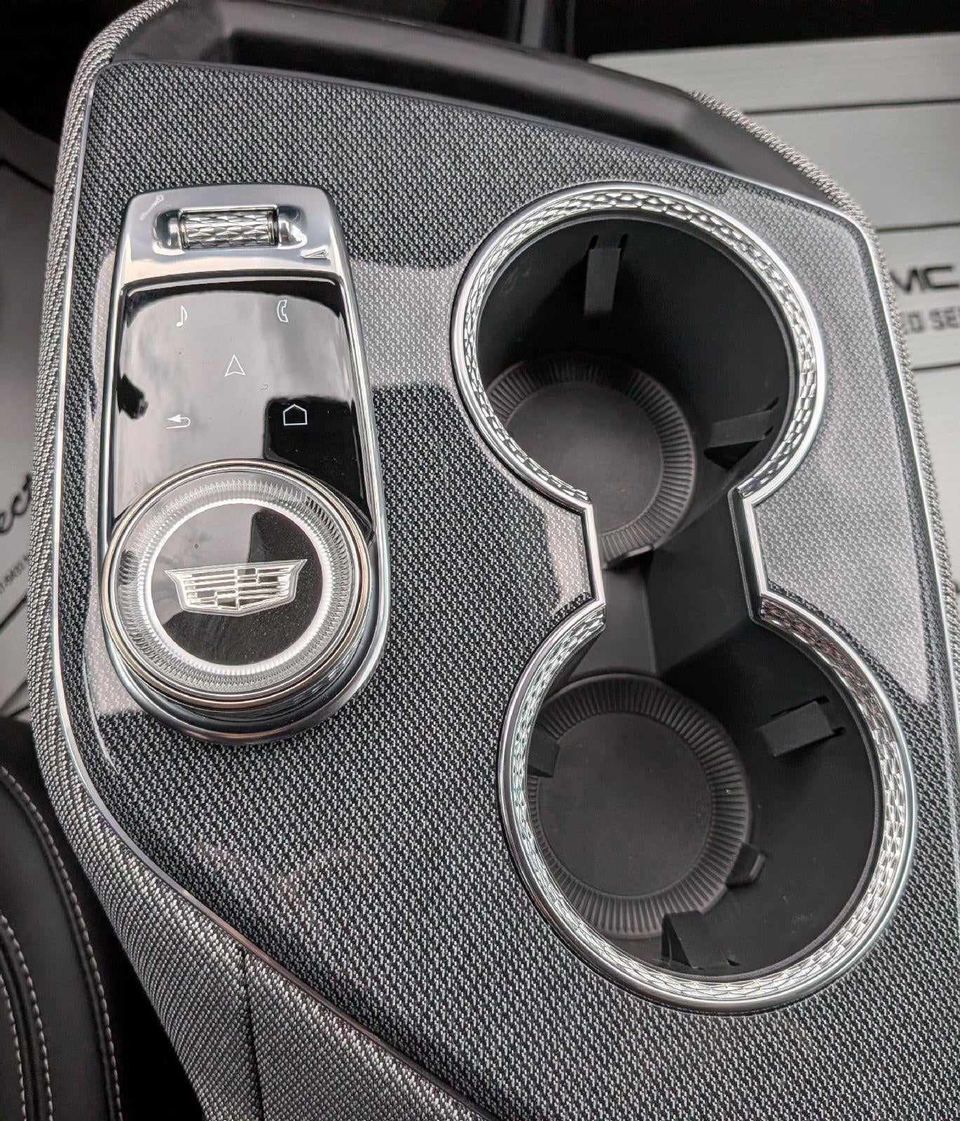 2026 Cadillac OPTIQ Luxury