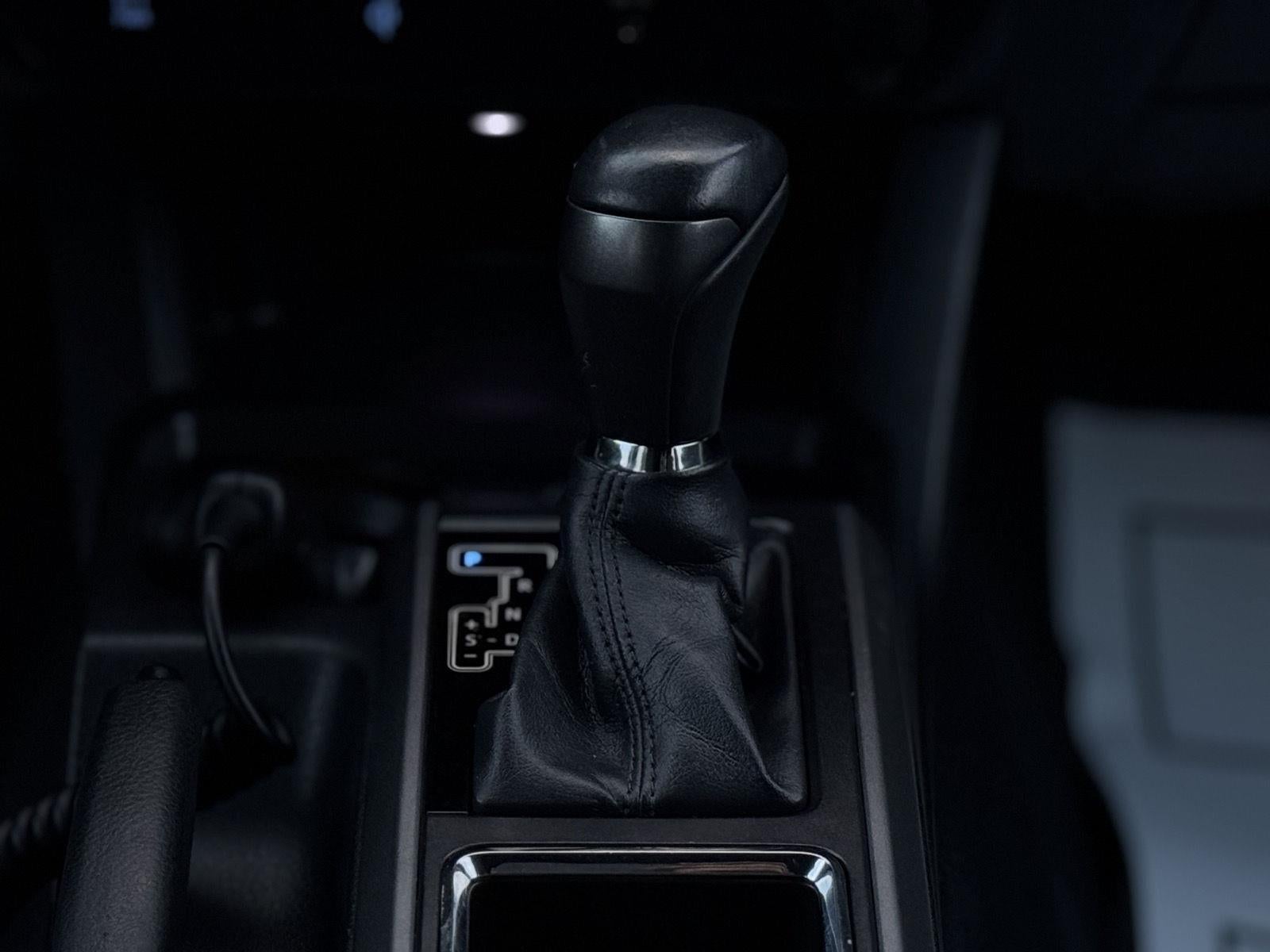 2016 Toyota Tacoma SR