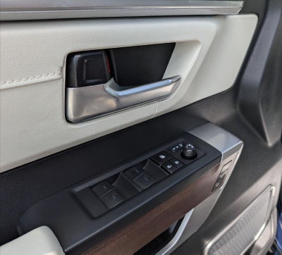 2023 Toyota Sequoia SR5