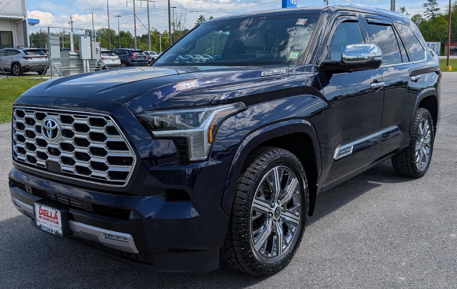2023 Toyota Sequoia SR5