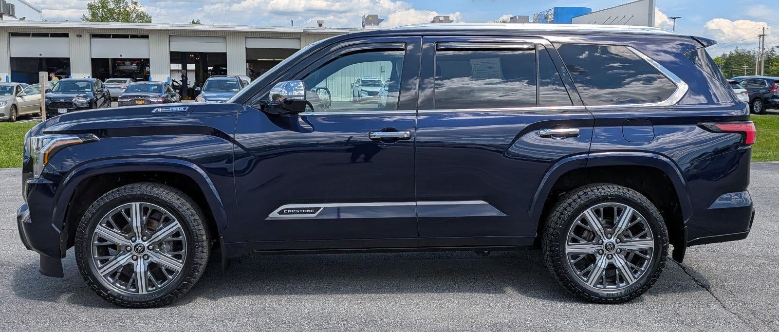 2023 Toyota Sequoia SR5