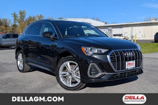 2022 Audi Q3 S line Premium
