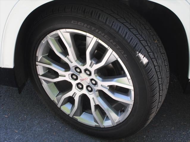 2024 GMC Acadia AWD Denali