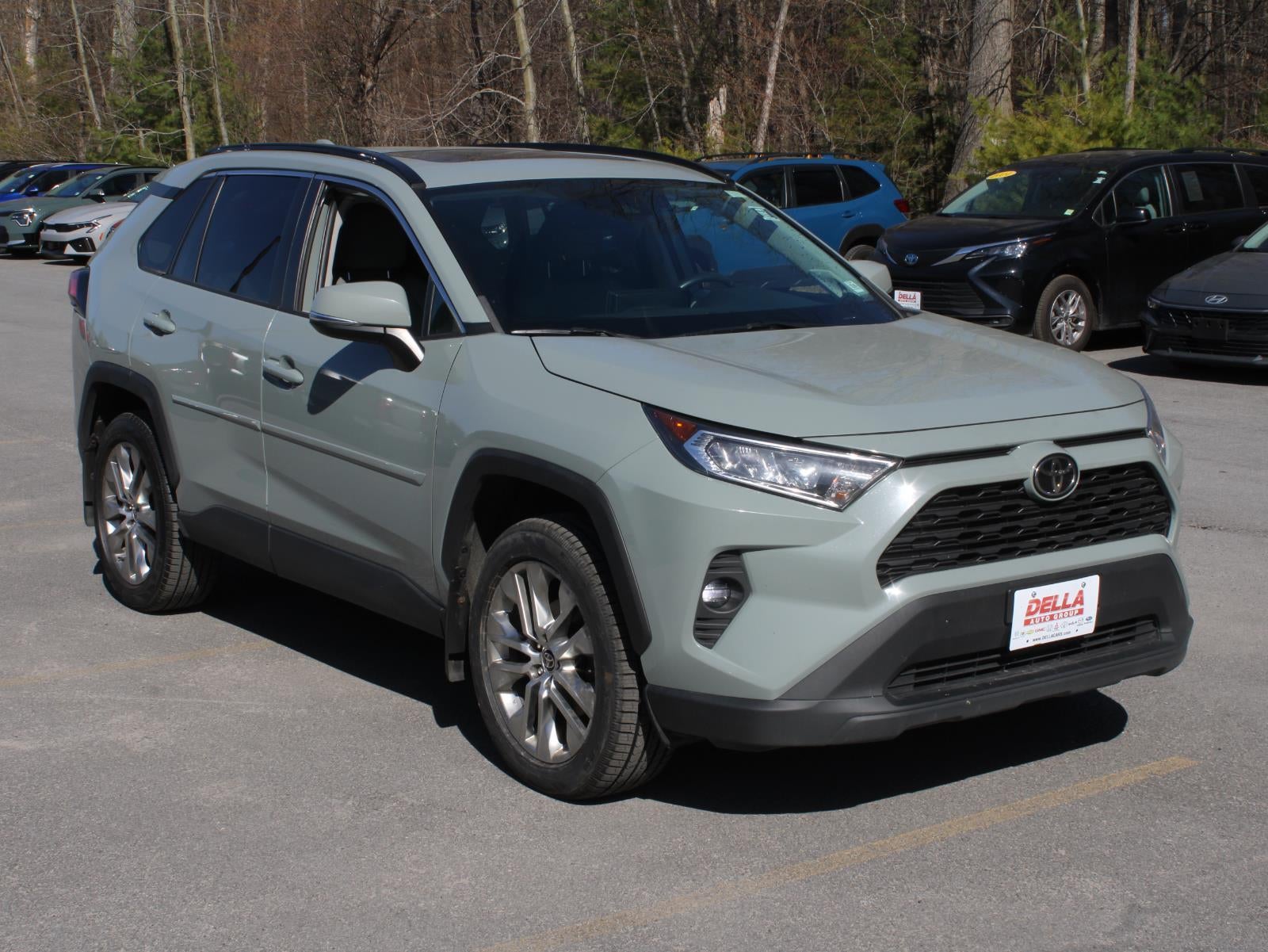 2021 Toyota RAV4 XLE Premium