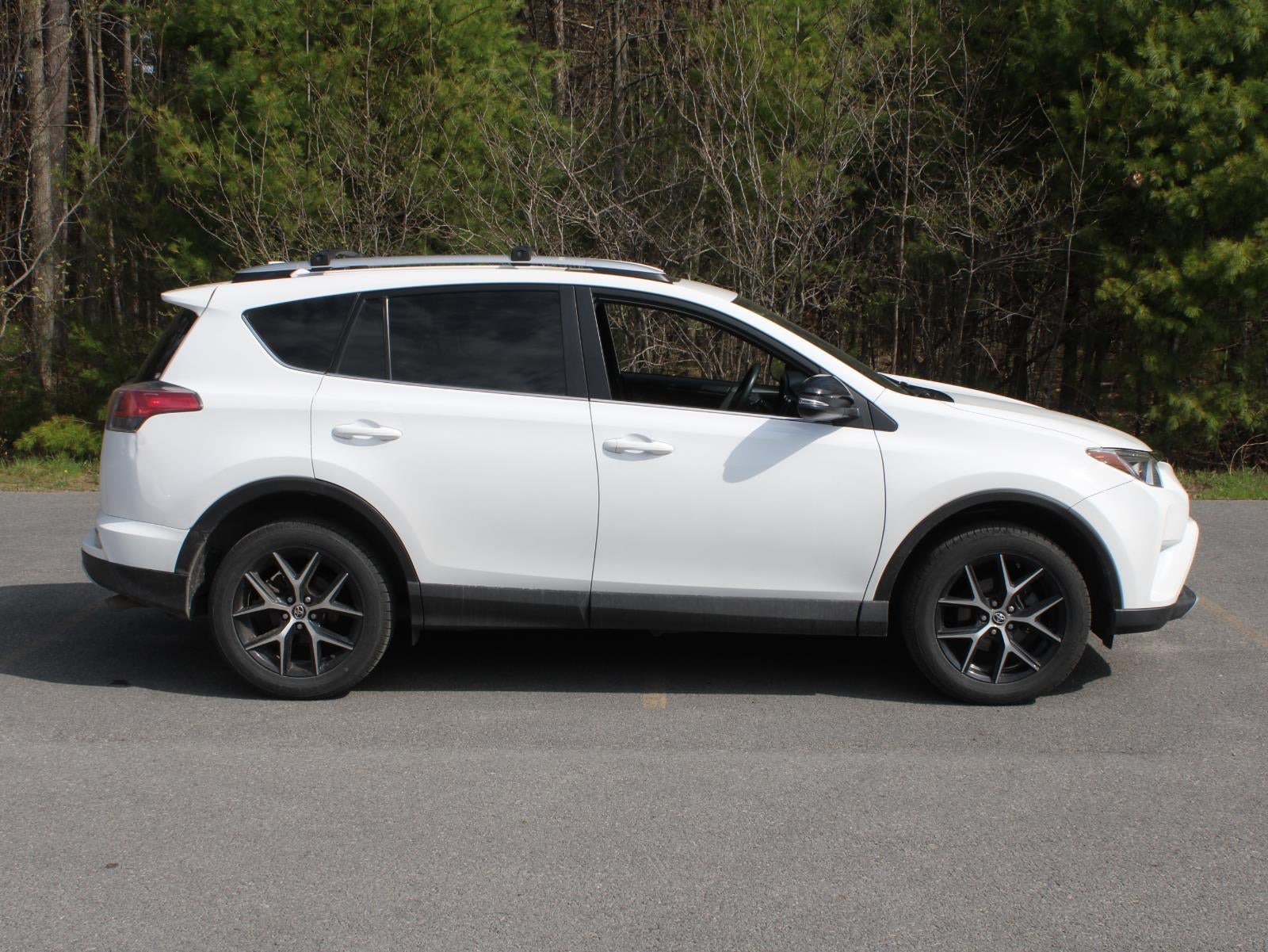 2016 Toyota RAV4 SE