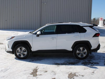 2025 Toyota RAV4 XLE