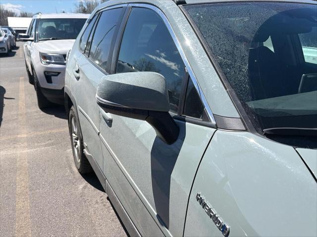 2020 Toyota RAV4 Hybrid XLE