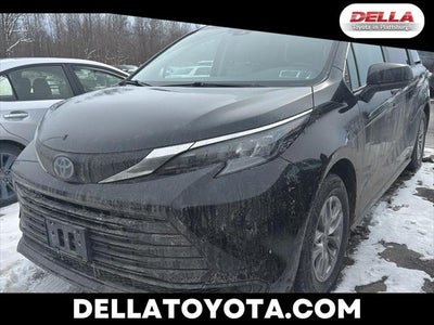 2024 Toyota Sienna LE