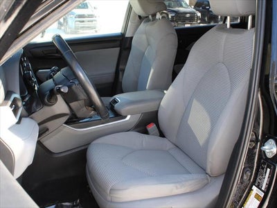 2020 Toyota Highlander LE