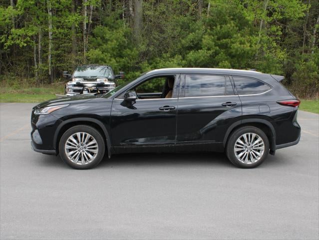 2024 Toyota Highlander Platinum