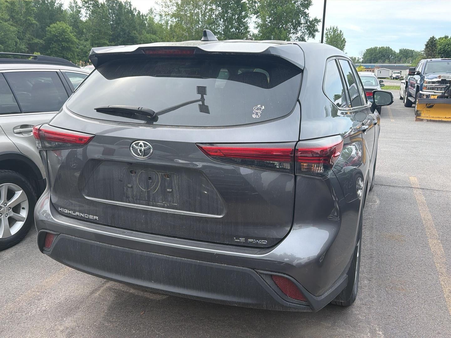 2023 Toyota Highlander LE