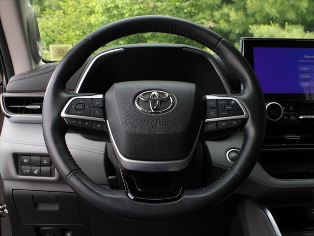2023 Toyota Highlander Hybrid Limited