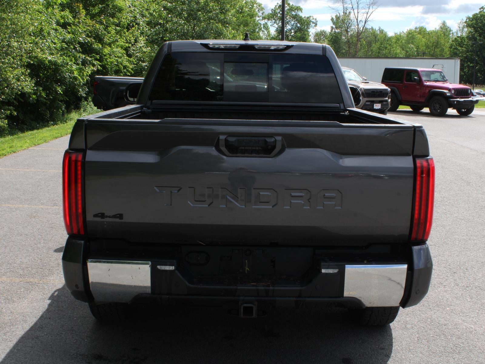 2022 Toyota Tundra SR5