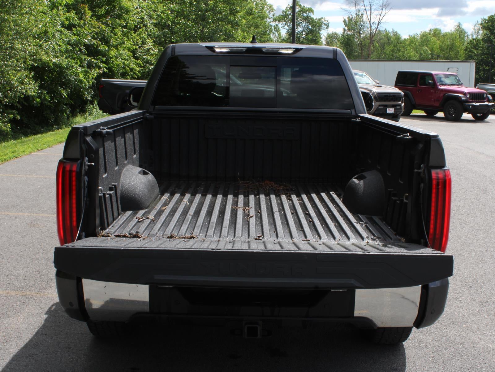 2022 Toyota Tundra SR5