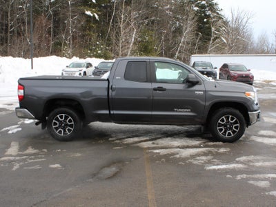 2017 Toyota Tundra SR