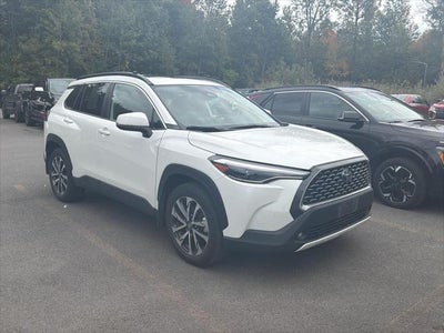 2024 Toyota Corolla Cross XLE
