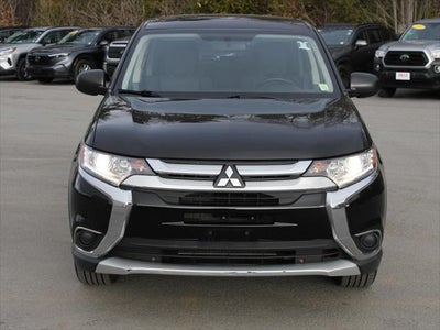 2017 Mitsubishi Outlander ES