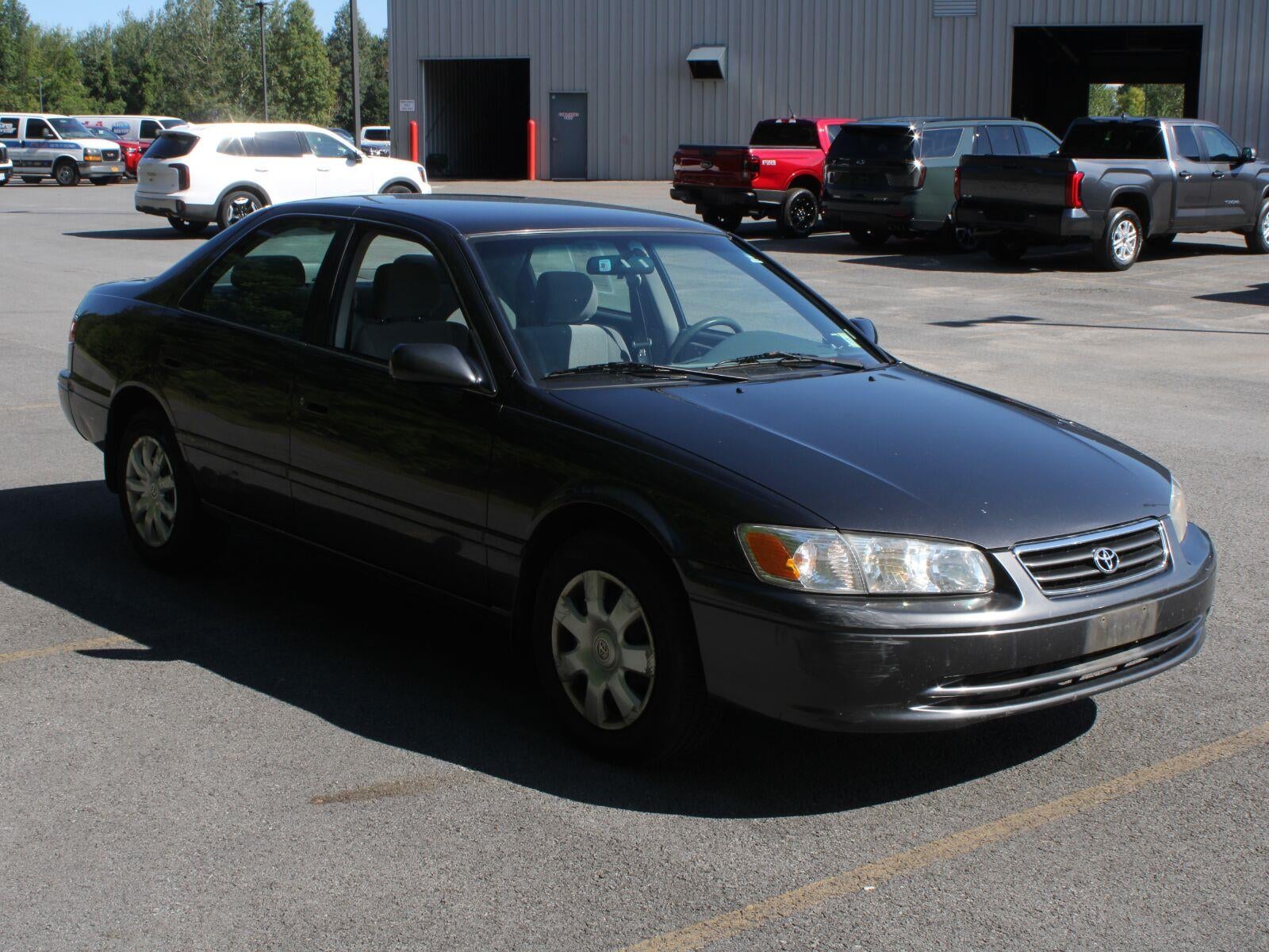 2000 Toyota Camry LE