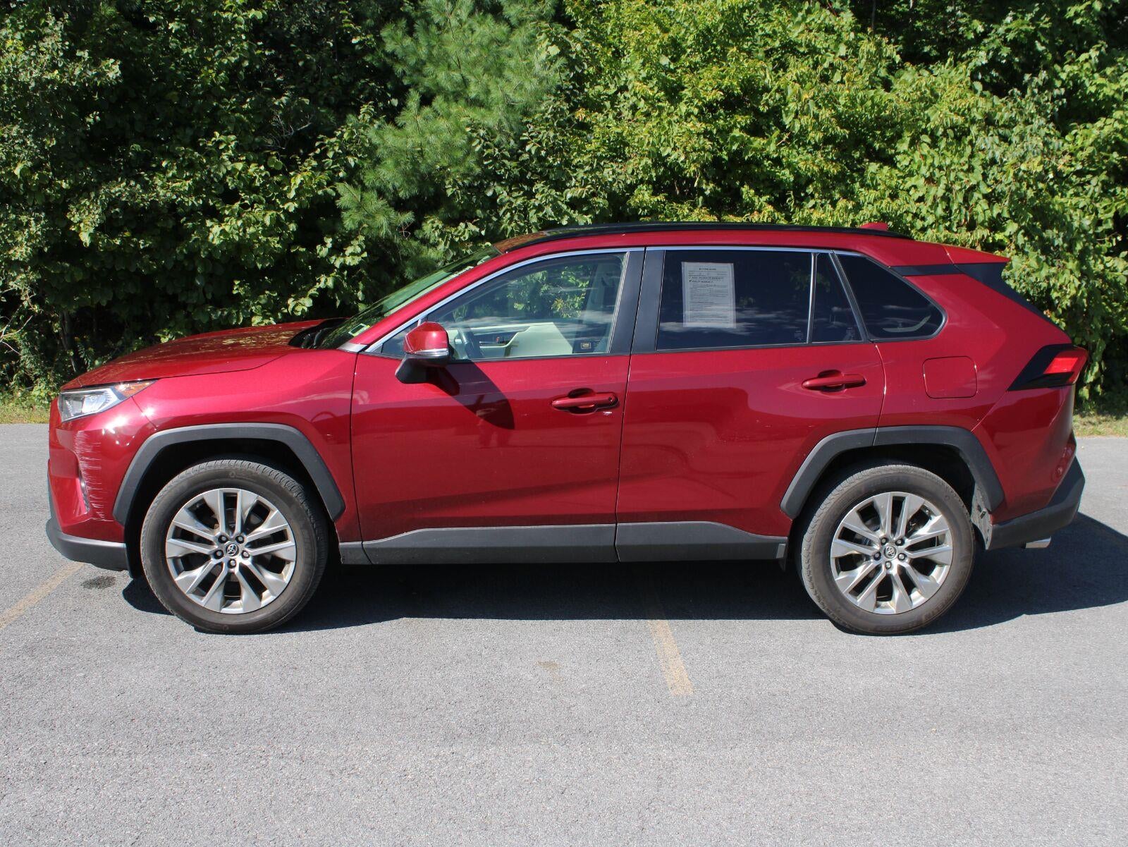 2019 Toyota RAV4 XLE Premium